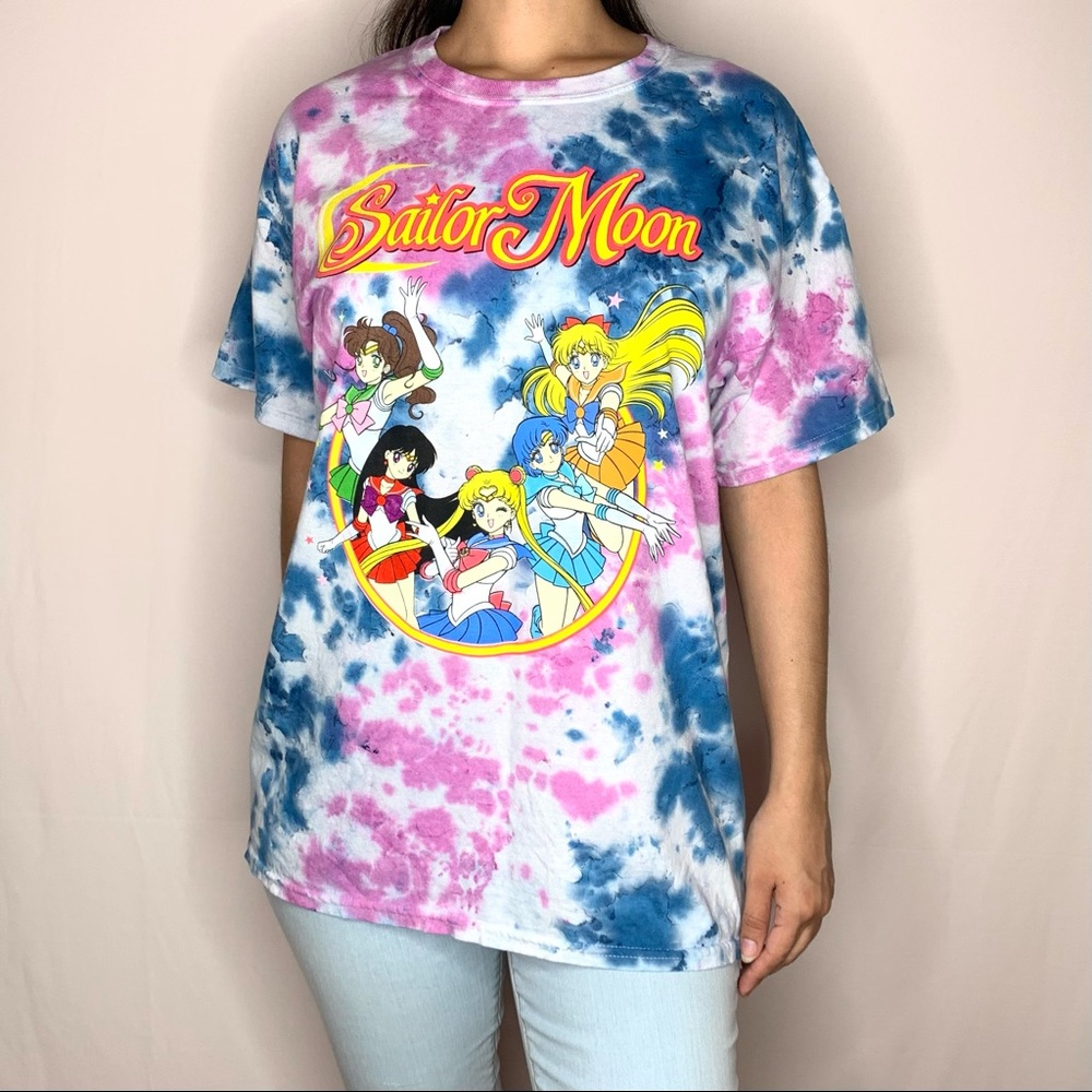 Sailor Moon Graphic Tee Tie Dye | Size Large
